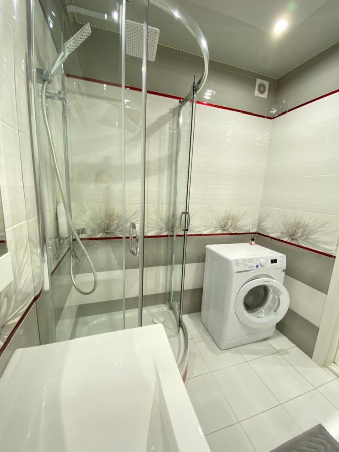 Two Bedroom Large Apartment In Chişinau Exteriör bild